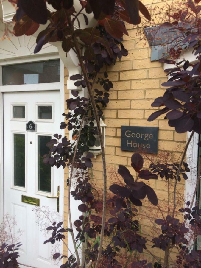 George House 3*